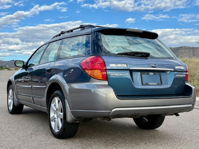 2006 Subaru Outback 2.5i Limited Wagon 4D