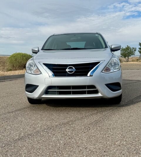 2016 Nissan Versa SV Sedan 4D