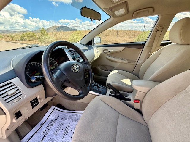 2013 Toyota Corolla LE Sedan 4D