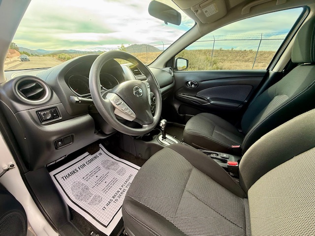 2016 Nissan Versa SV Sedan 4D