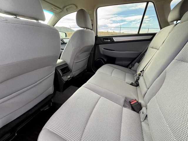 2018 Subaru Outback 2.5i Premium Wagon 4D