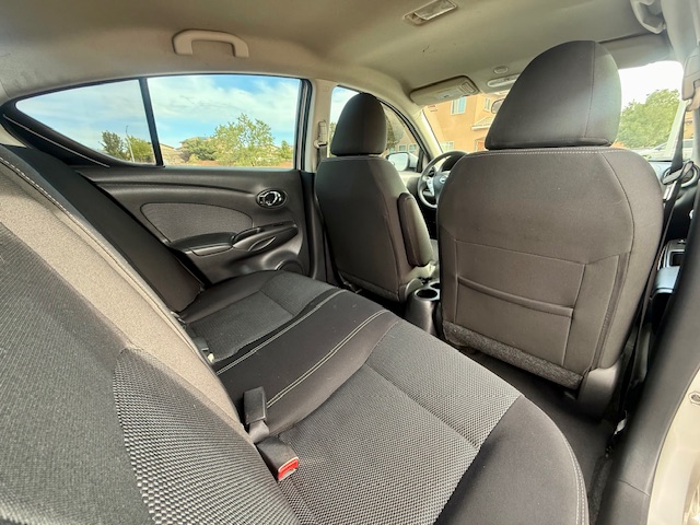 2016 Nissan Versa SV Sedan 4D