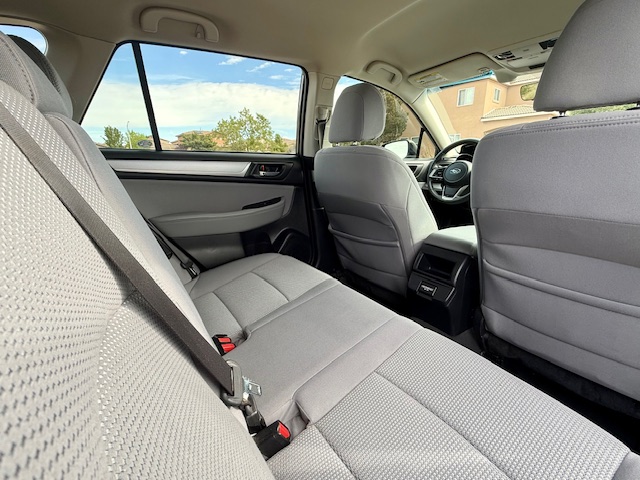 2018 Subaru Outback 2.5i Premium Wagon 4D