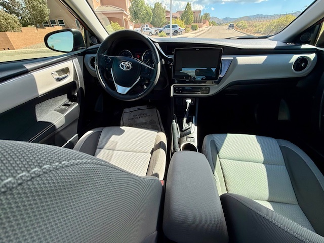 2018 Toyota Corolla LE Premium Sedan 4D