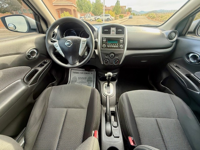 2016 Nissan Versa SV Sedan 4D