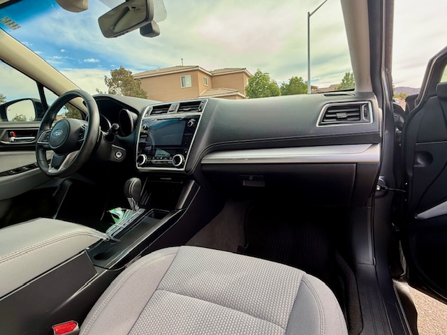 2018 Subaru Outback 2.5i Premium Wagon 4D
