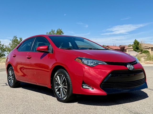2018 Toyota Corolla LE Premium Sedan 4D