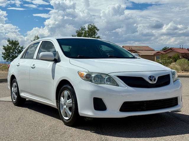 2013 Toyota Corolla LE Sedan 4D