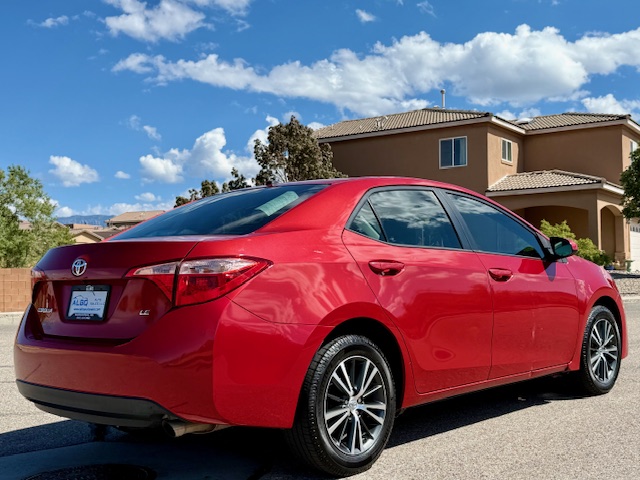 2018 Toyota Corolla LE Premium Sedan 4D