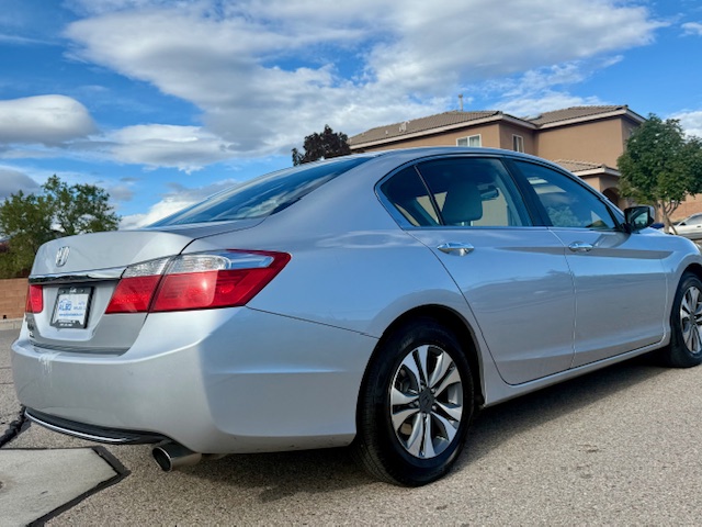2013 Honda Accord LX Sedan 4D
