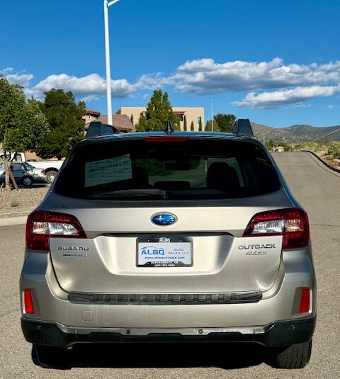 2017 Subaru Outback 2.5i Limited Wagon 4D