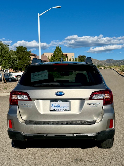 2017 Subaru Outback 2.5i Limited Wagon 4D