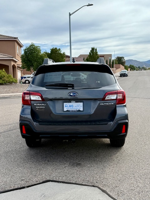 2018 Subaru Outback 2.5i Premium Wagon 4D