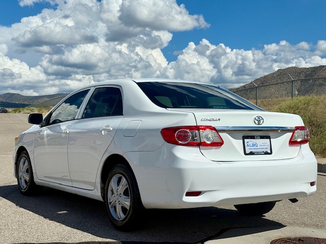 2013 Toyota Corolla LE Sedan 4D