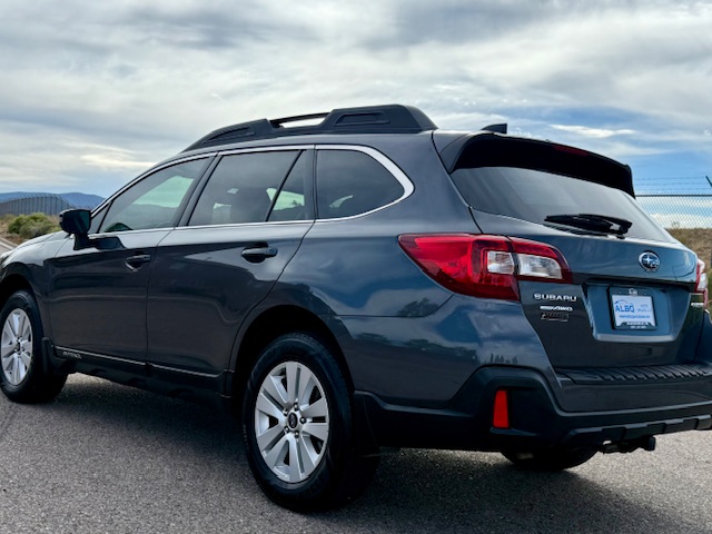 2018 Subaru Outback 2.5i Premium Wagon 4D