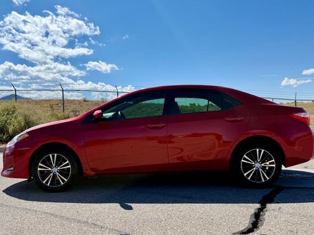 2018 Toyota Corolla LE Premium Sedan 4D