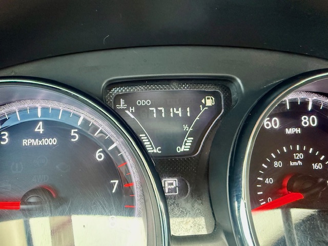 2016 Nissan Versa SV Sedan 4D