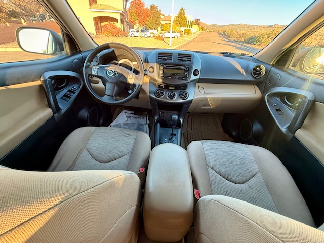 2012 Toyota RAV4 LE Sport Utility 4D