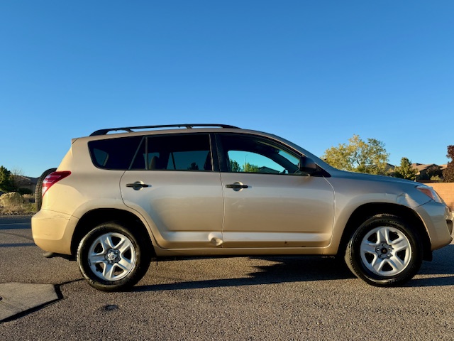 2012 Toyota RAV4 LE Sport Utility 4D