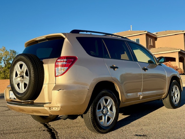 2012 Toyota RAV4 LE Sport Utility 4D