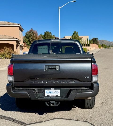 2021 Toyota Tacoma TRD Off-Road Pickup 4D 5 ft