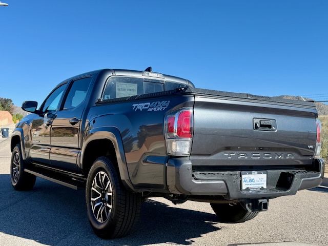 2021 Toyota Tacoma TRD Off-Road Pickup 4D 5 ft
