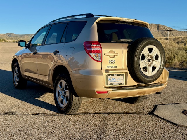 2012 Toyota RAV4 LE Sport Utility 4D