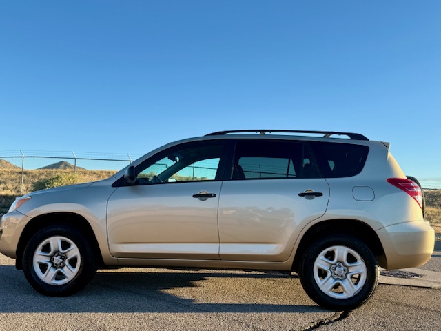 2012 Toyota RAV4 LE Sport Utility 4D