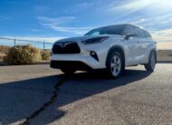 2021 Toyota Highlander LE Plus Sport Utility 4D