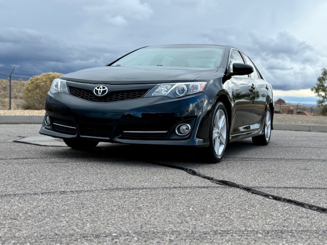 2013 Toyota Camry LE Sedan 4D