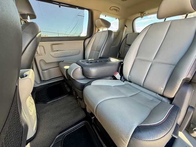 2017 Kia Sedona LX Minivan 4D