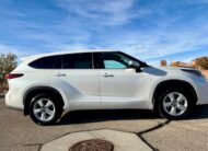 2021 Toyota Highlander LE Plus Sport Utility 4D