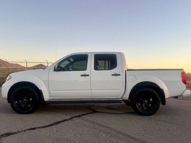2021 Nissan Frontier Crew Cab SV