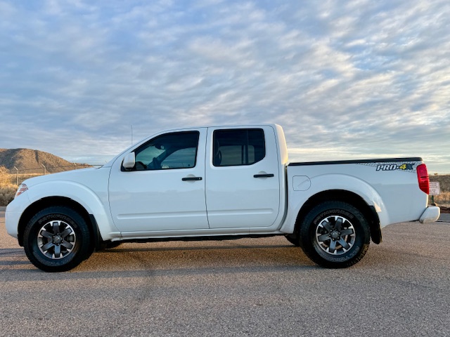 2018 Nissan Frontier Crew Cab PRO-X Pickup 4D 5 ft