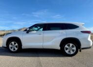2021 Toyota Highlander LE Plus Sport Utility 4D