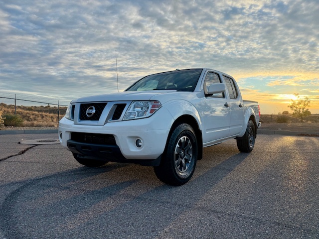 2018 Nissan Frontier Crew Cab PRO-X Pickup 4D 5 ft