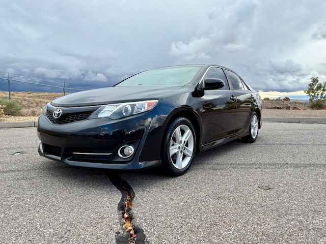 2013 Toyota Camry LE Sedan 4D