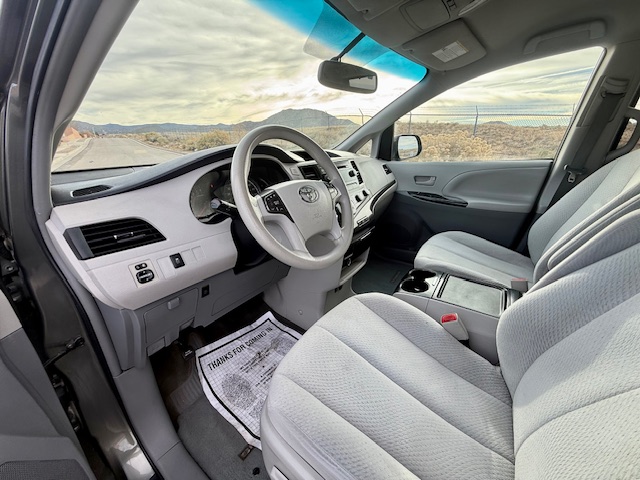 2012 Toyota Sienna LE