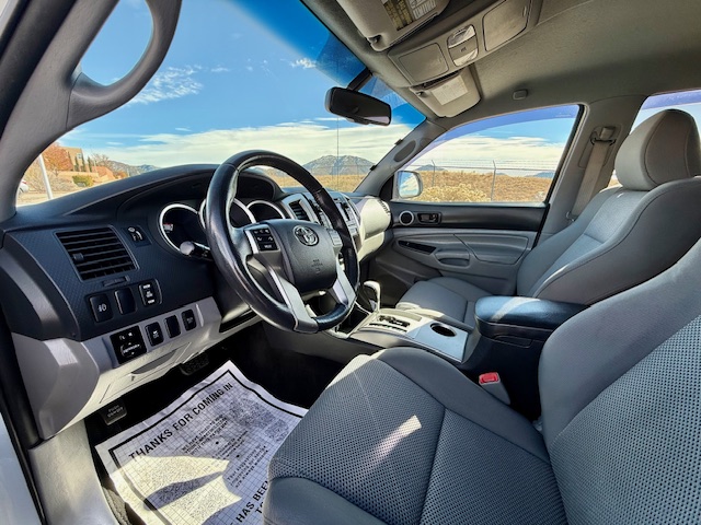 2013 Toyota Tacoma Double Cab TRD Off-Road Pickup 4D 5 ft