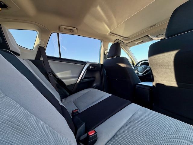 2018 Toyota RAV4 XLE Sport Utility 4D