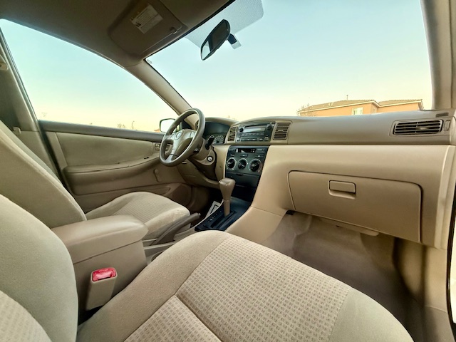 2005 Toyota Corolla S Sedan 4D