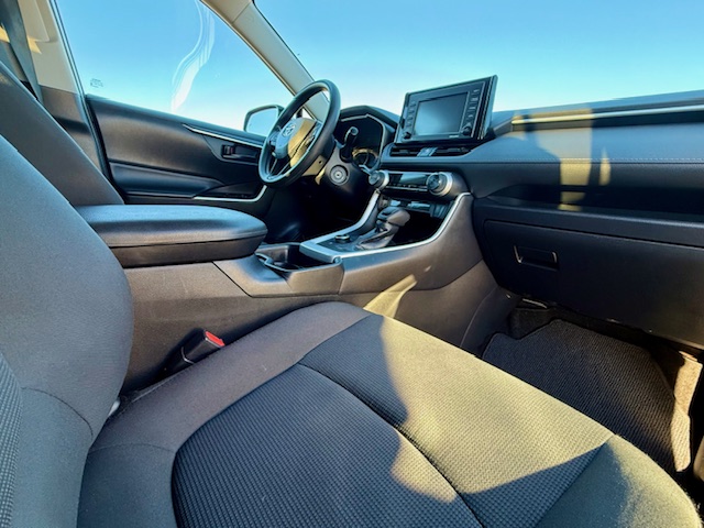 2020 Toyota RAV4 Hybrid LE