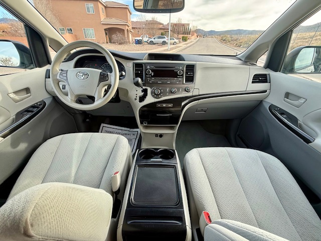 2012 Toyota Sienna LE