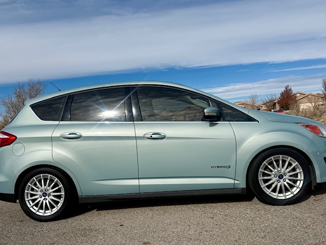 2013 Ford C-MAX Hybrid SEL Wagon 4D