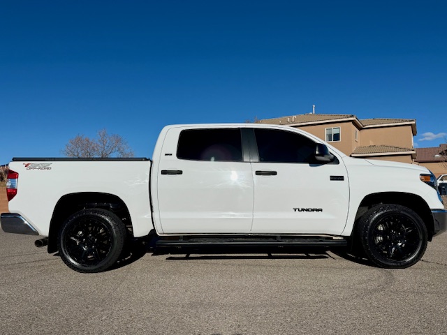 2020 Toyota Tundra CrewMax SR5 Pickup 4D 5 1/2 ft