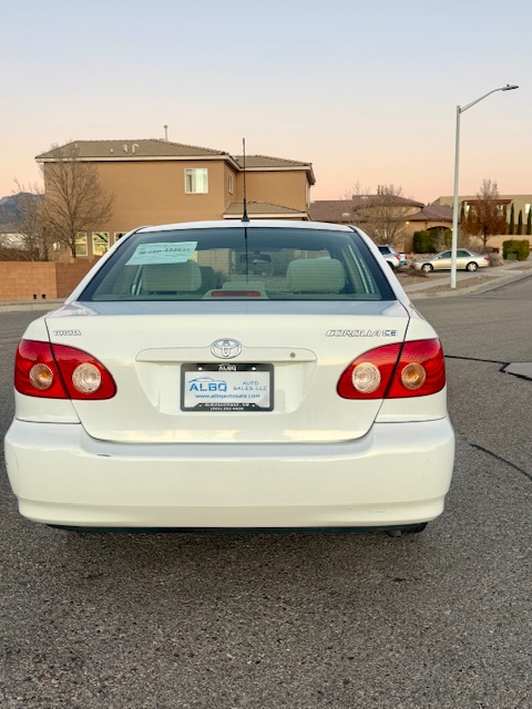 2005 Toyota Corolla S Sedan 4D
