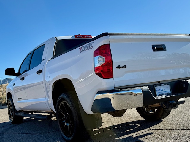 2020 Toyota Tundra CrewMax SR5 Pickup 4D 5 1/2 ft
