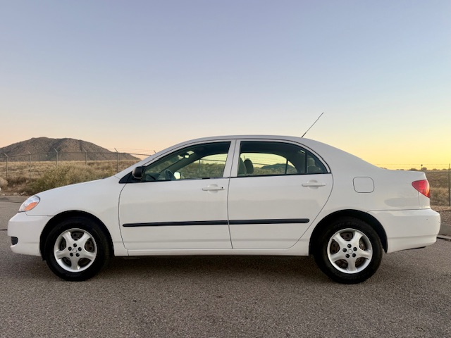 2005 Toyota Corolla S Sedan 4D