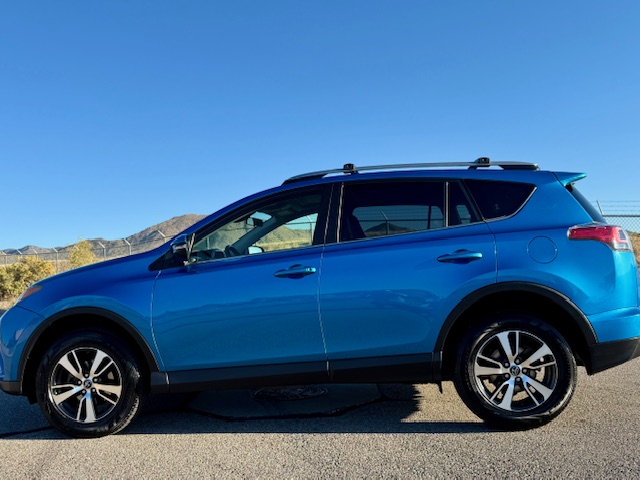 2018 Toyota RAV4 XLE Sport Utility 4D