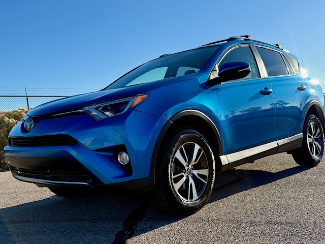 2018 Toyota RAV4 XLE Sport Utility 4D